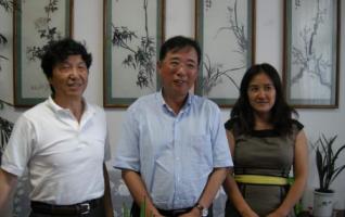 Zhangjiajie Mayor Meets with Chinese-American Emma Li and Charlie Wang 