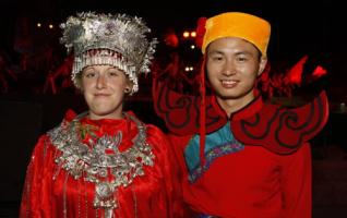 Danish Couple’s Traditional Chinese Wedding in Zhangjiajie 