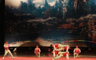 PNAT Stages Grand Performance in Gezihua Theater of Zhangjiajie 