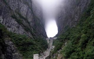 Tianmenshan received rating the world's ten domineering stairs 