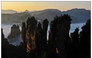 Sunrise Beauty in Zhangjiajie Park Huangshi Village 