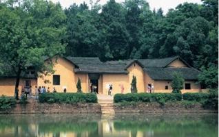 Hunan Attempts to Increase a Hundred National Scenic Spots 