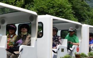 Tourists from South Korean Flooded in Wulingyuan after Golden Week 