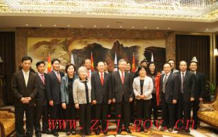 Zhangjiajie leadership Hubojun met with South Korea Hedong Guests 