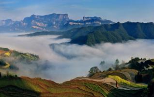 2013 ZJJ Photography Competition“Legendary Tianmen Mount” 