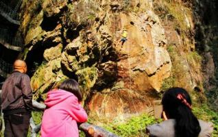 20 Outdoor Rock Dance Enthusiasts show in ZJJ Baofeng Lake 