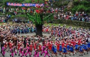 Miao People Celebrate Folk Festival in Hunan Xiangxi 