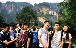 Zhangjiajie core scenic spot becomes a Hot Spot for Students 