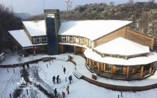 Zhangjiajie Tianmen Mountain meets the second snow this winter 