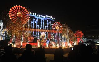 Changsha International Lantern Carnival 2016 Kicks off 