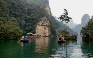 ZJJ Wulingyuan Baofeng Lake adds new spot on New Year Holiday 