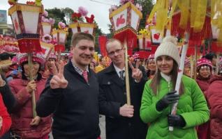 300,000 People Enjoy Zhangjiajie Lantern Carnival 