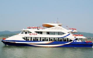 Hunan’s Largest Luxury Cruise Ship Starts Maiden Voyage 