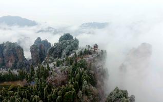 Huangshi village's clouds, ice and snow make the awaken of Spring