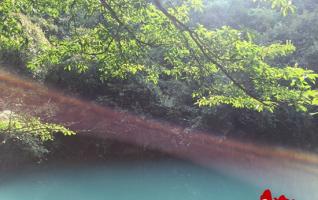 Zhangjiajie grand canyon shows “Colorful bridge”