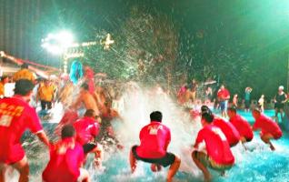 Zhangjiajie Songkran Festival held in Wanfu Hot Spring