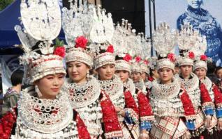 Sixth Fenghuang Miao Silver Ornaments & Costume Festival