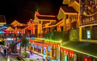 Zhangjiajie renovates tourism shopping market