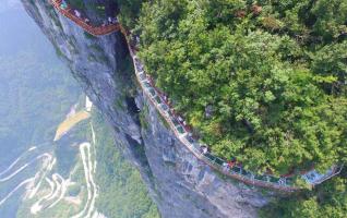 Tianmenshan won the praise scenic spot by netizens