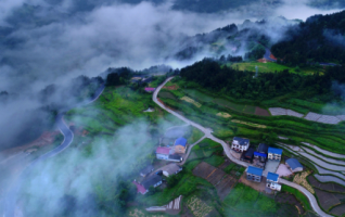 Idyllic Village Scenery in Wulingyuan Xiehe Township