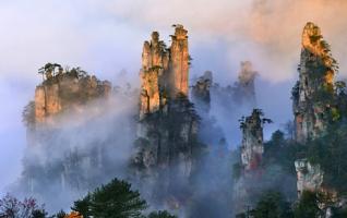 Zhangjiajie national forest park entrance fee fell to 225RMB