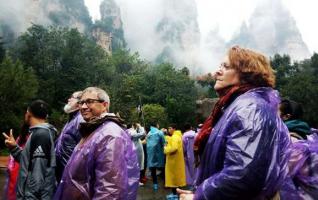 German media interview team visited Zhangjiajie