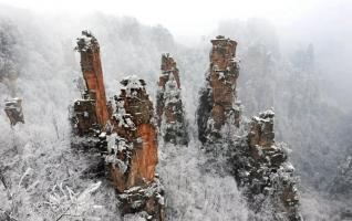 Zhangjiajie ice and snow welcomes New Year,Tourist reception is safe and orderly