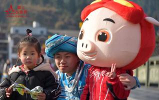 Zhangjiajie folk culture activities are colorful in Huanglongdong